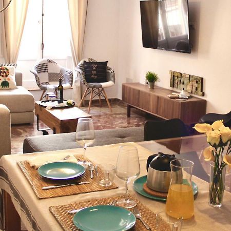 Gatu Premium Villa Aramburu, " Preferente Mayores De 25 Anos Y Familias " Эль-Пуэрто-де-Санта-Мария Экстерьер фото