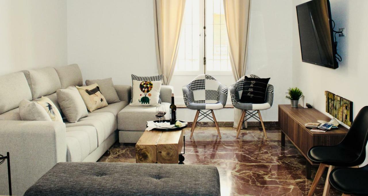 Gatu Premium Villa Aramburu, " Preferente Mayores De 25 Anos Y Familias " Эль-Пуэрто-де-Санта-Мария Экстерьер фото