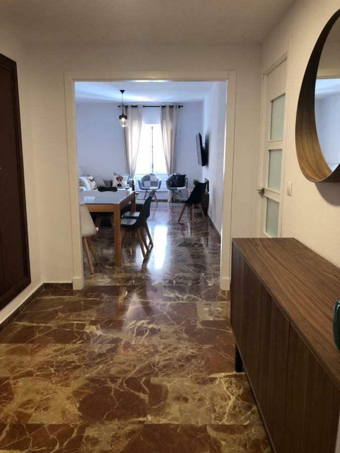 Gatu Premium Villa Aramburu, " Preferente Mayores De 25 Anos Y Familias " Эль-Пуэрто-де-Санта-Мария Экстерьер фото